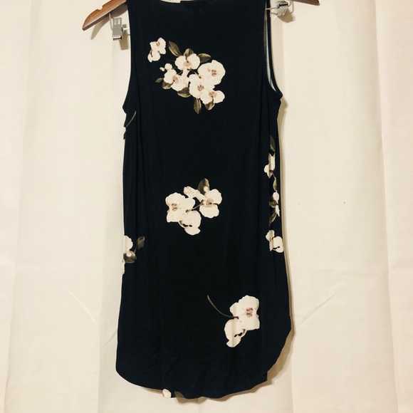 Dynamite Laced Front Tank - Picture 3 of 3